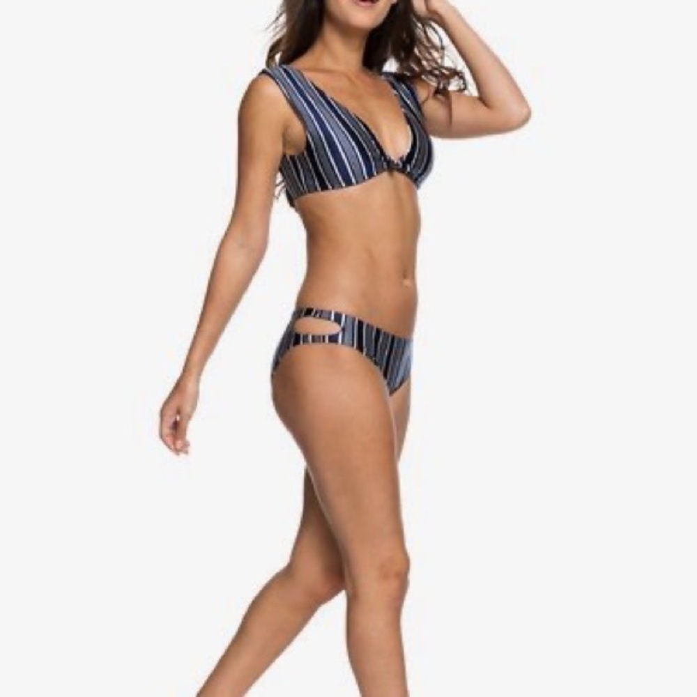 Roxy Two Piece Bathing Suit Bikini Swim Wear Set Size Small Urban Waves Cute